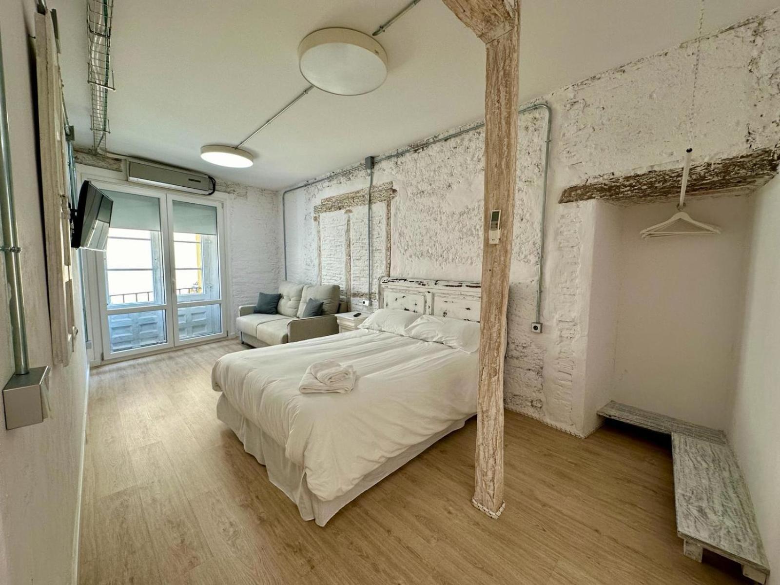 לאון Apartamentos Carolina By Gaiarooms מראה חיצוני תמונה