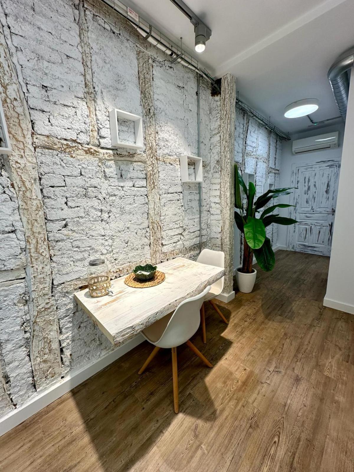 לאון Apartamentos Carolina By Gaiarooms מראה חיצוני תמונה