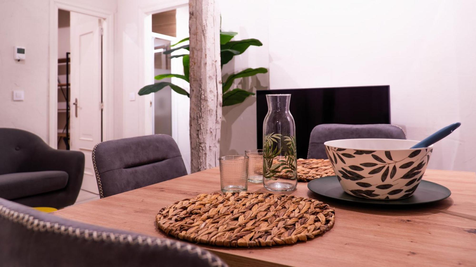 לאון Apartamentos Carolina By Gaiarooms מראה חיצוני תמונה